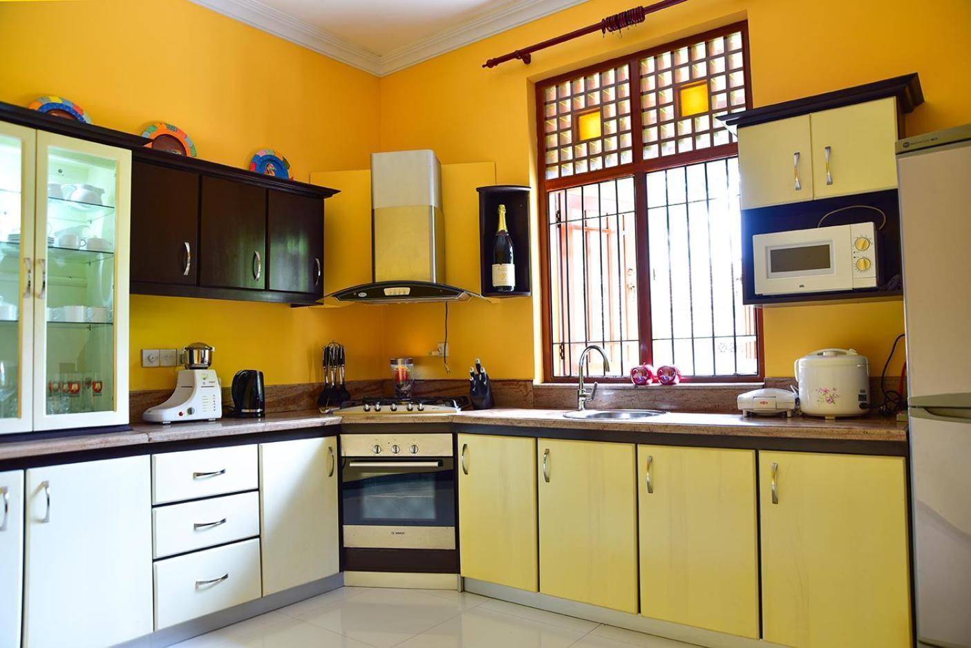 Bigcity Villa - Airport Transit Hotel คาตุนายากา ภายนอก รูปภาพ