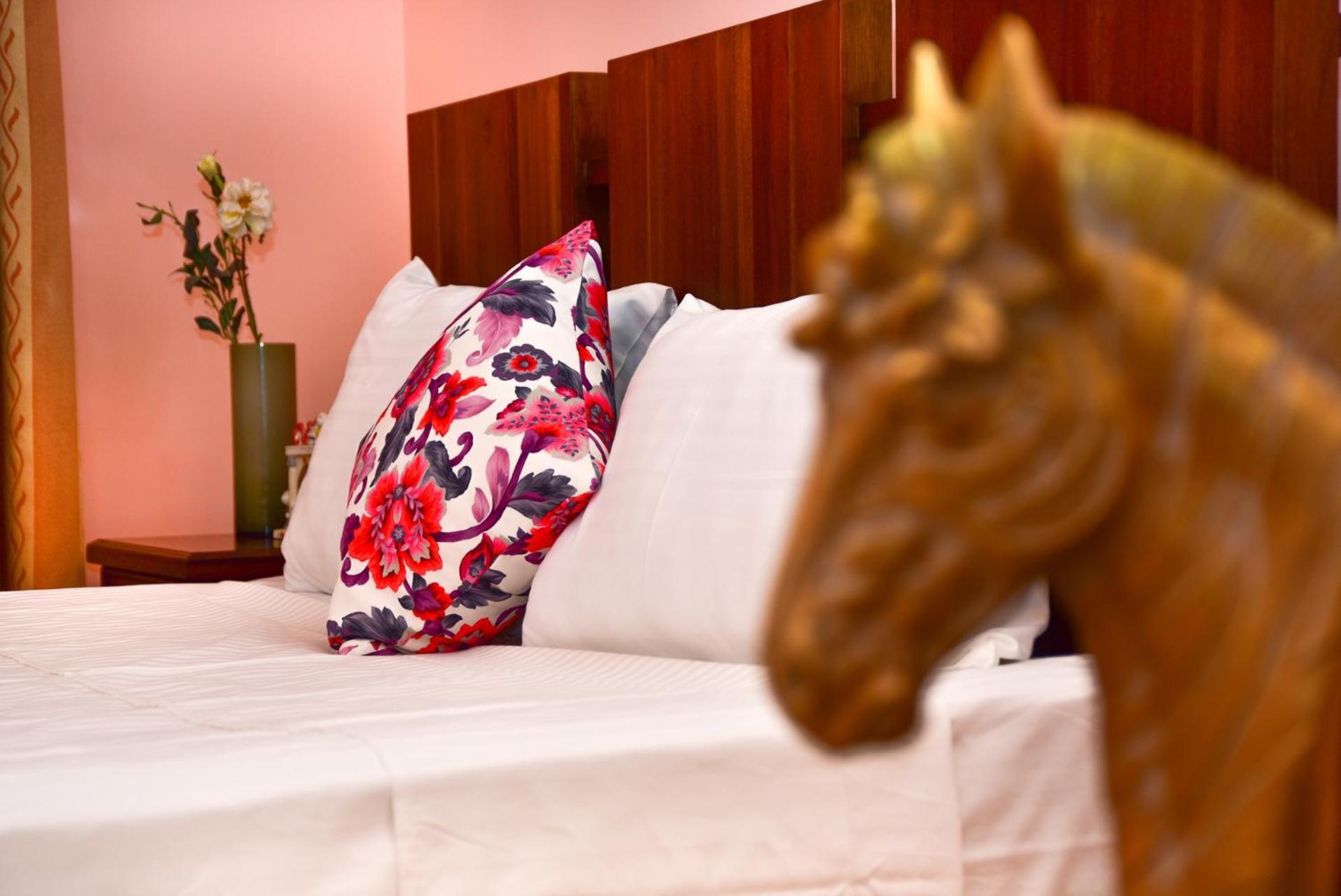 Bigcity Villa - Airport Transit Hotel คาตุนายากา ภายนอก รูปภาพ