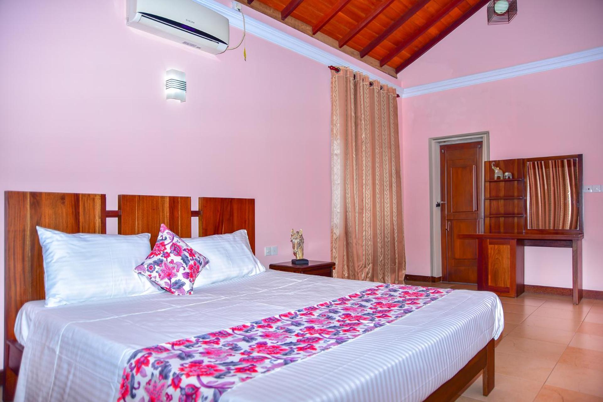 Bigcity Villa - Airport Transit Hotel คาตุนายากา ภายนอก รูปภาพ