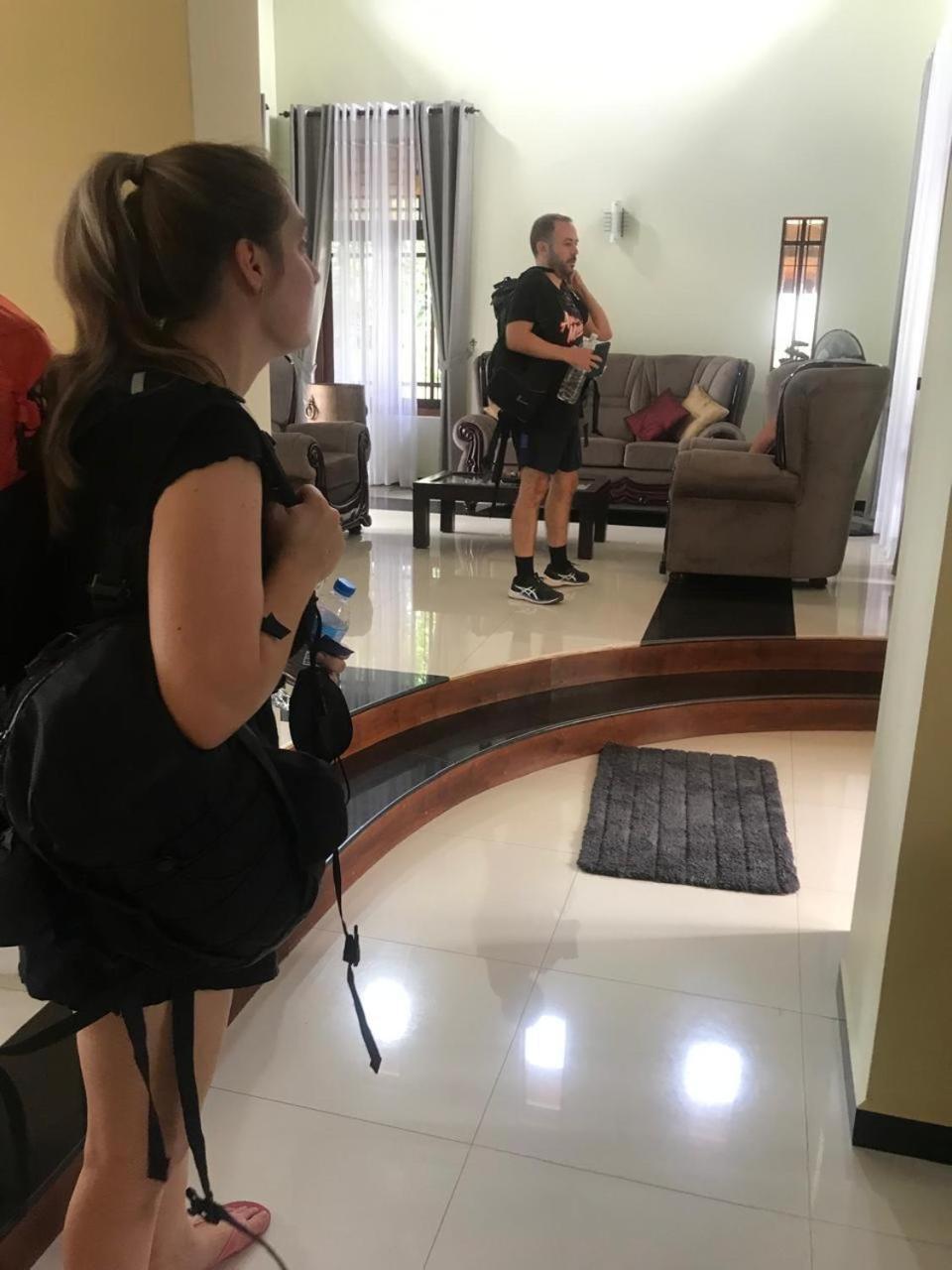 Bigcity Villa - Airport Transit Hotel คาตุนายากา ภายนอก รูปภาพ