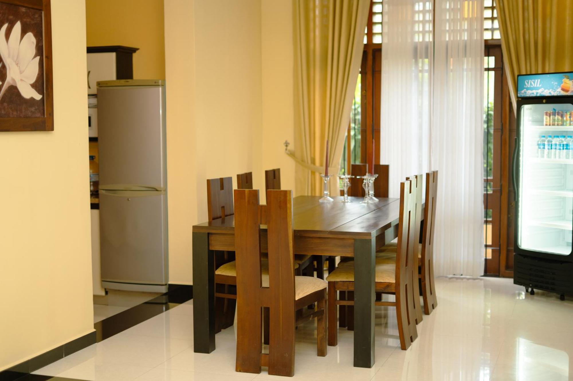 Bigcity Villa - Airport Transit Hotel คาตุนายากา ภายนอก รูปภาพ