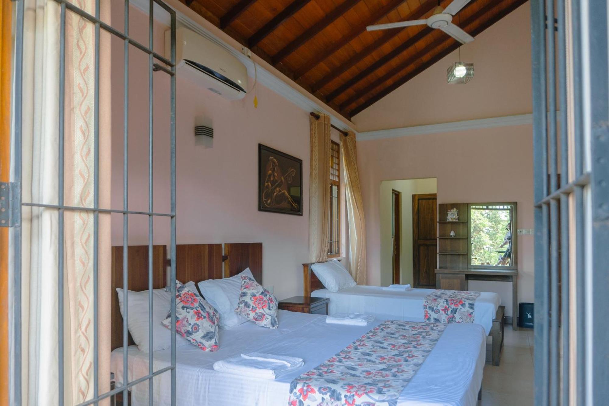 Bigcity Villa - Airport Transit Hotel คาตุนายากา ภายนอก รูปภาพ