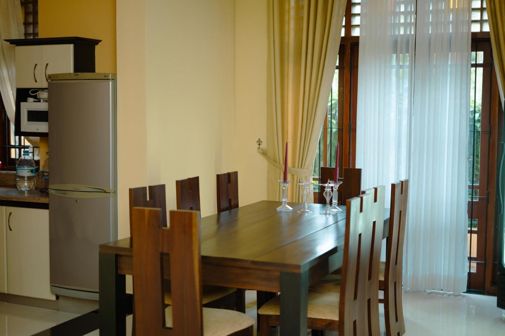 Bigcity Villa - Airport Transit Hotel คาตุนายากา ภายนอก รูปภาพ