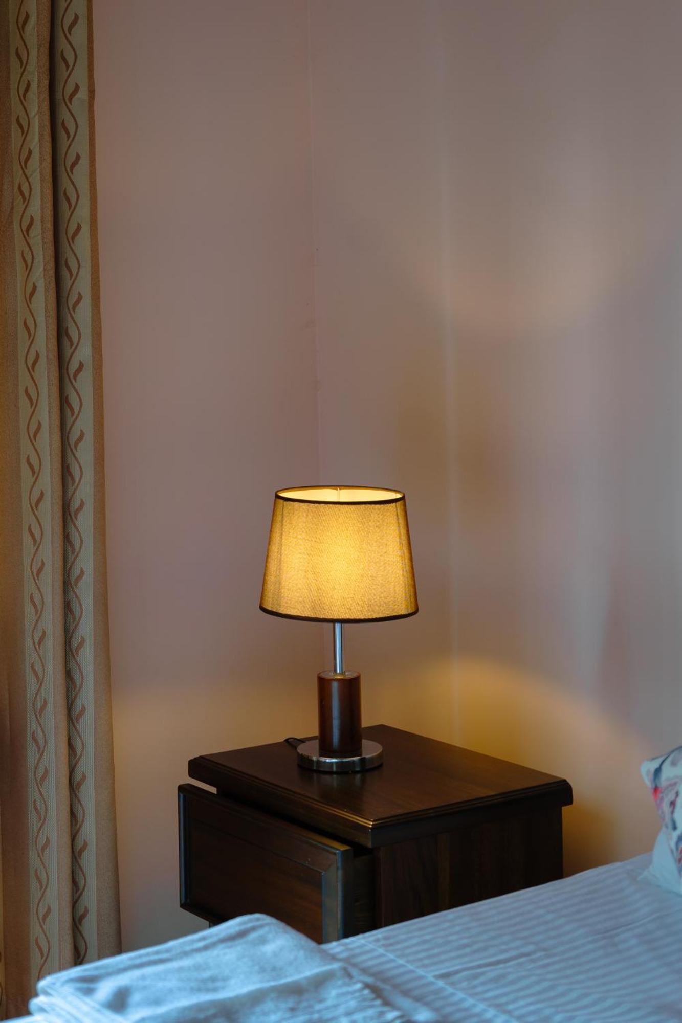 Bigcity Villa - Airport Transit Hotel คาตุนายากา ภายนอก รูปภาพ